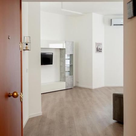 Roma Hub One Villa ภายนอก รูปภาพ