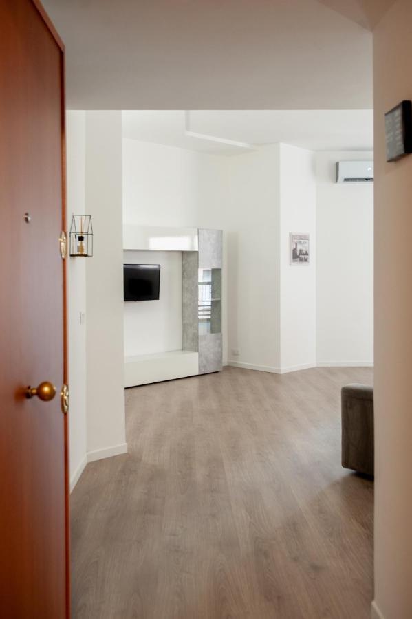 Roma Hub One Villa ภายนอก รูปภาพ
