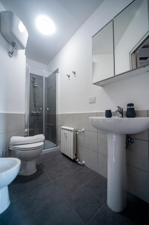 Roma Hub One Villa ภายนอก รูปภาพ