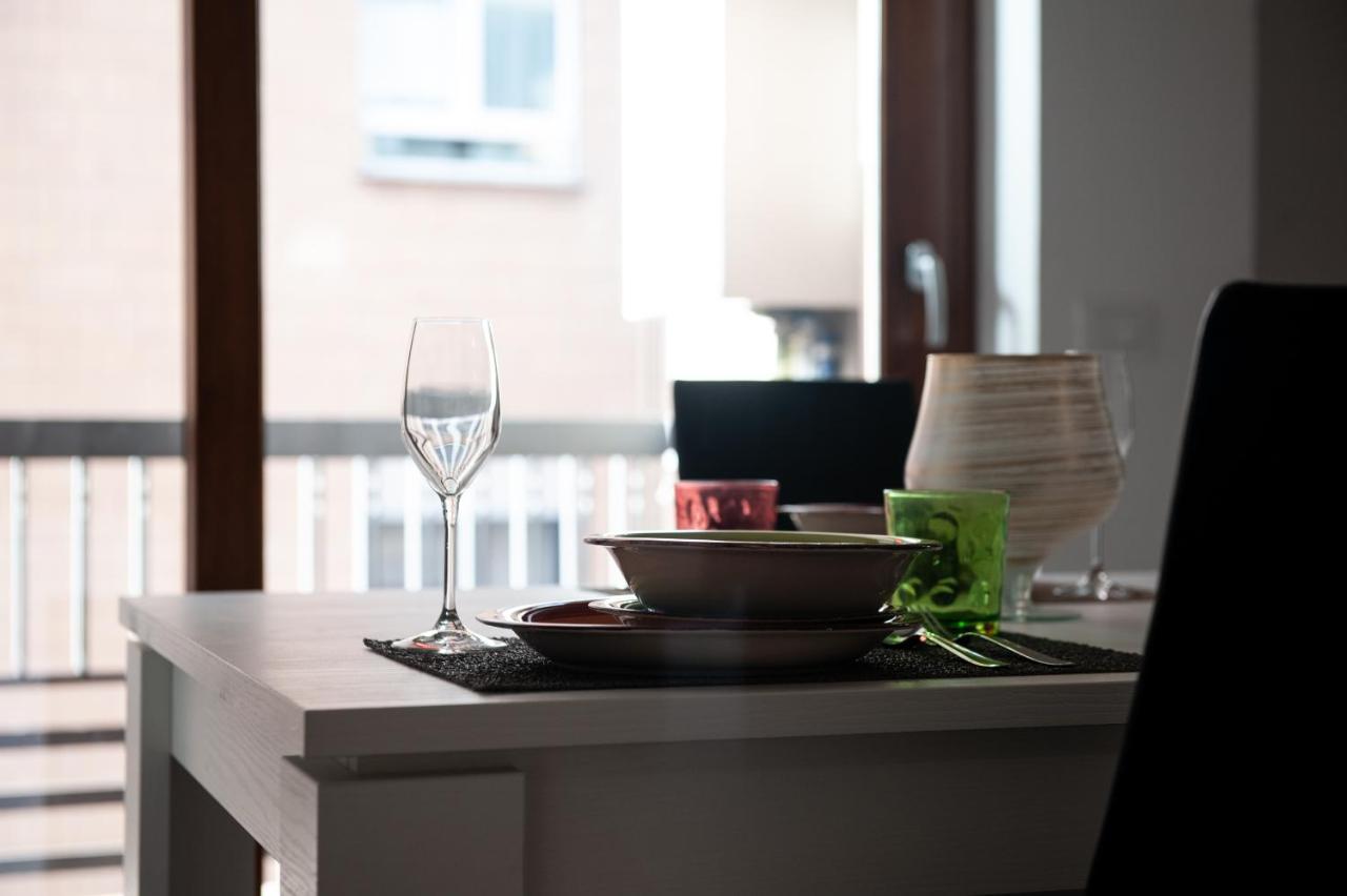 Roma Hub One Villa ภายนอก รูปภาพ