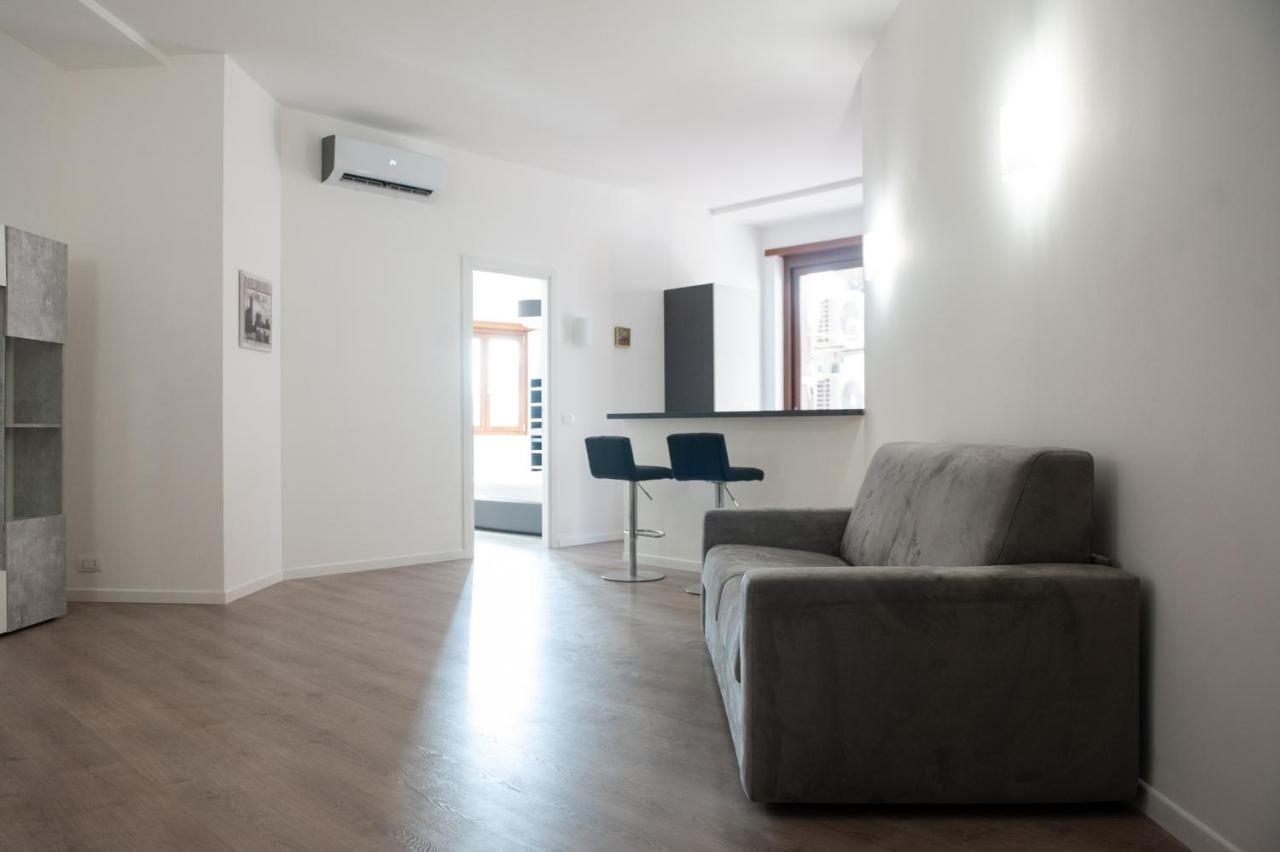 Roma Hub One Villa ภายนอก รูปภาพ