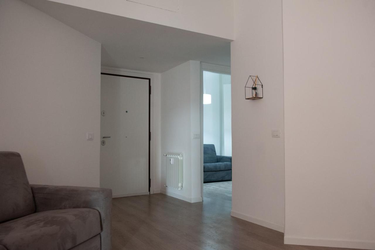 Roma Hub One Villa ภายนอก รูปภาพ