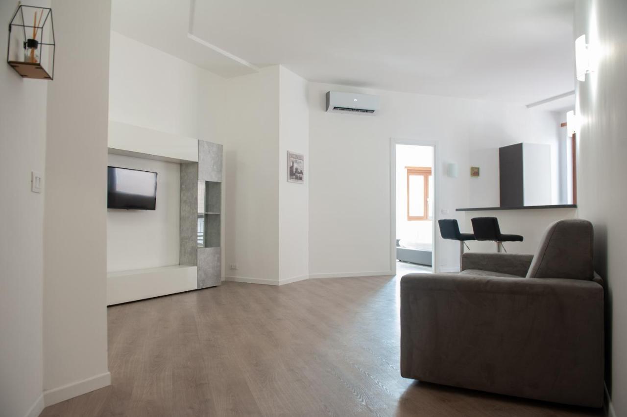 Roma Hub One Villa ภายนอก รูปภาพ
